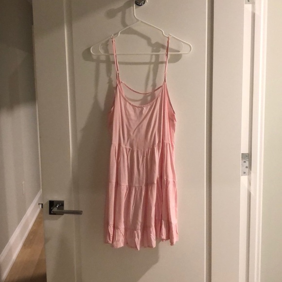 Dresses & Skirts - Pink loose backless dress